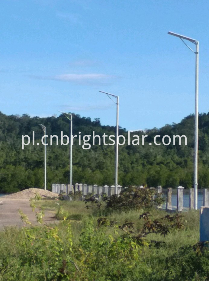 Zintegrowana słoneczna latarka uliczna 80w Integrated All In One Solar Street Light 80w